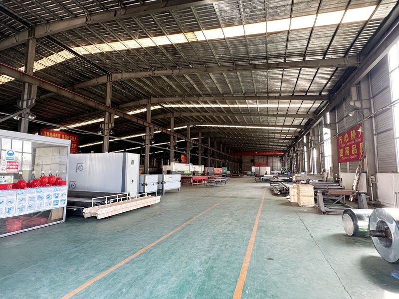 Zhejiang Huier Coating Environmental Protection Equipment Co., Ltd Produktionslinie des Herstellers