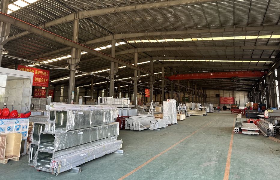 Zhejiang Huier Coating Environmental Protection Equipment Co., Ltd Produktionslinie des Herstellers